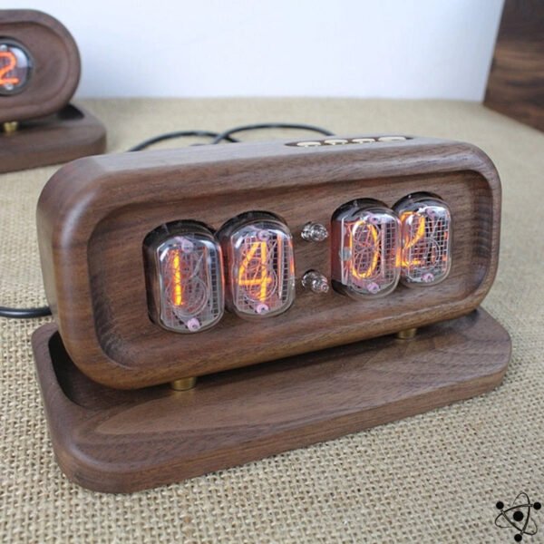 Horloge Nixie en Bois Massif Déco Science